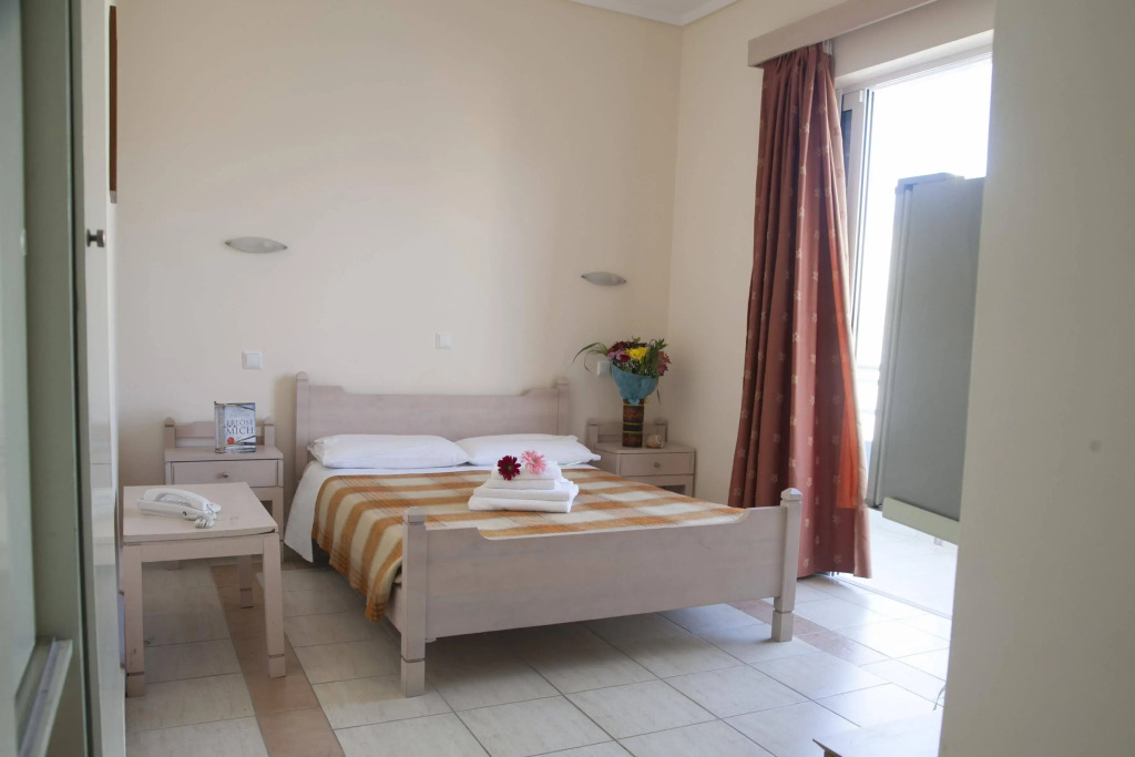 Theonia Hotel