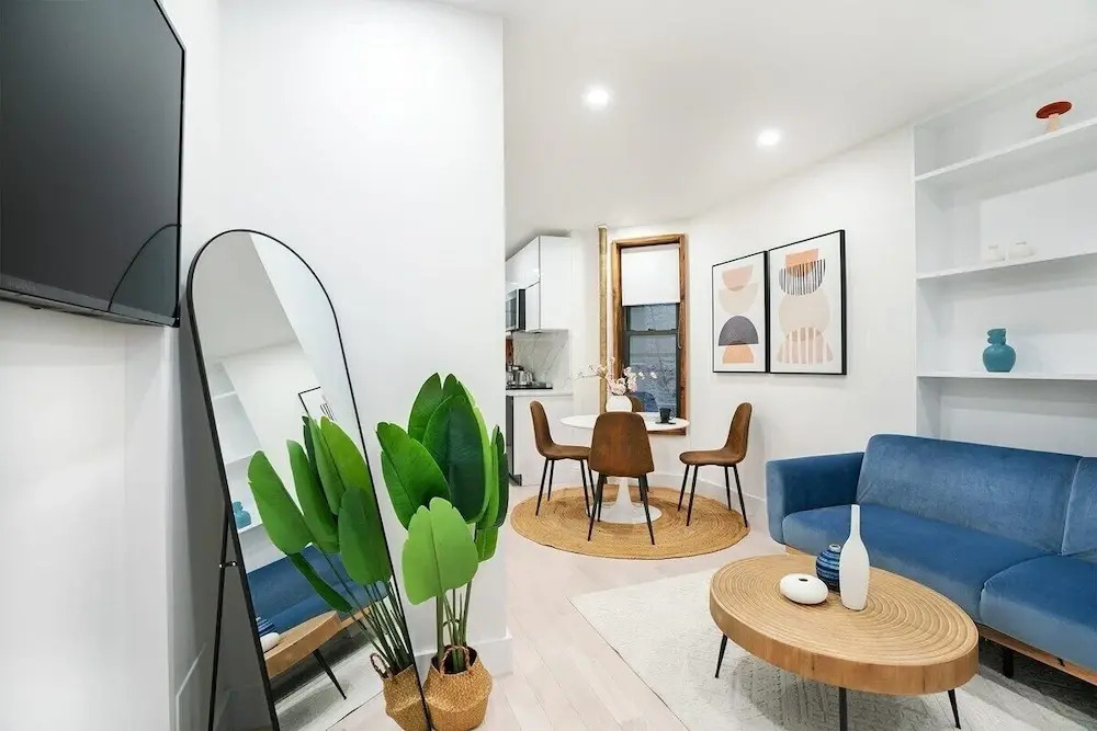 48 Midtown West Apt