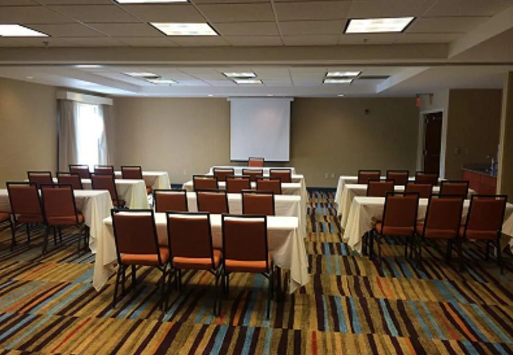 Fairfield Inn and Suites by Marriott Birmingham Fultondale / I-65