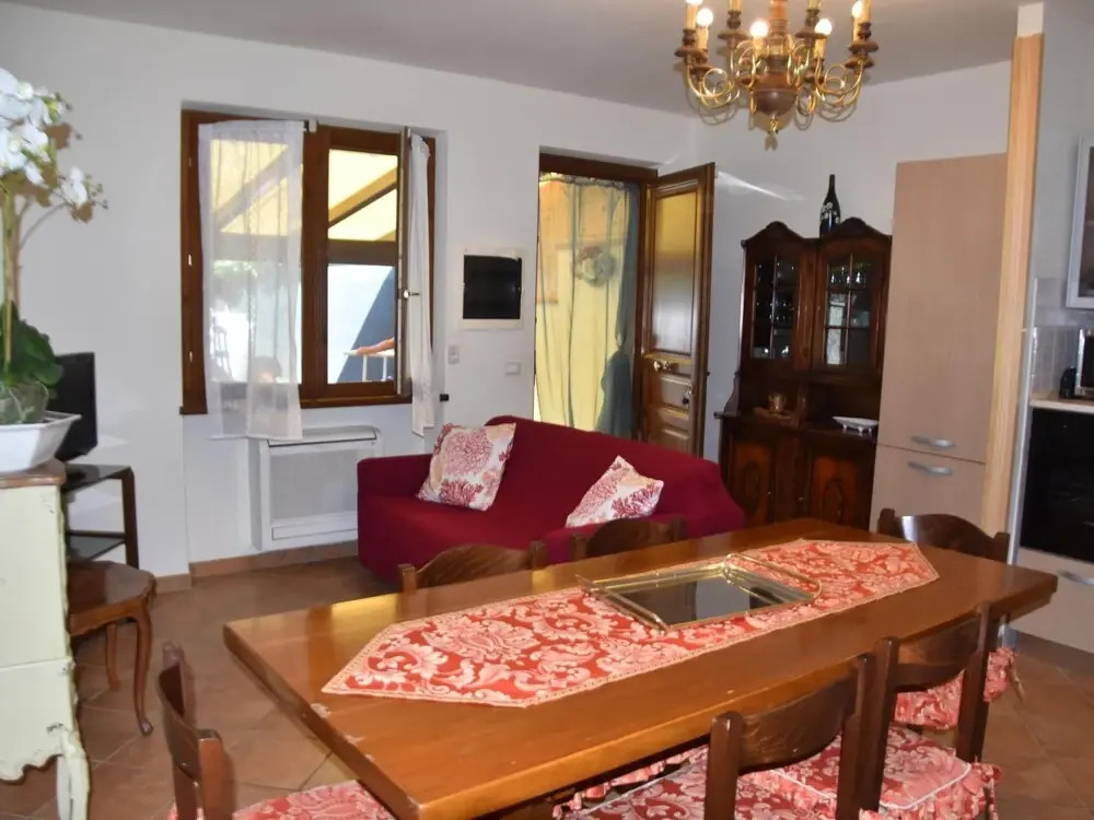 Pretty Holiday Home Casa Luca With Above ground Pool in Capezzano Pianore