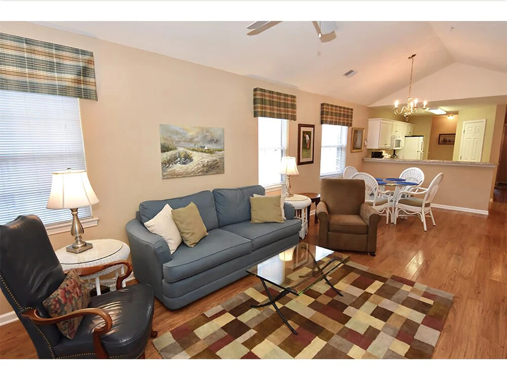 #29H True Blue - 3 Br condo by RedAwning