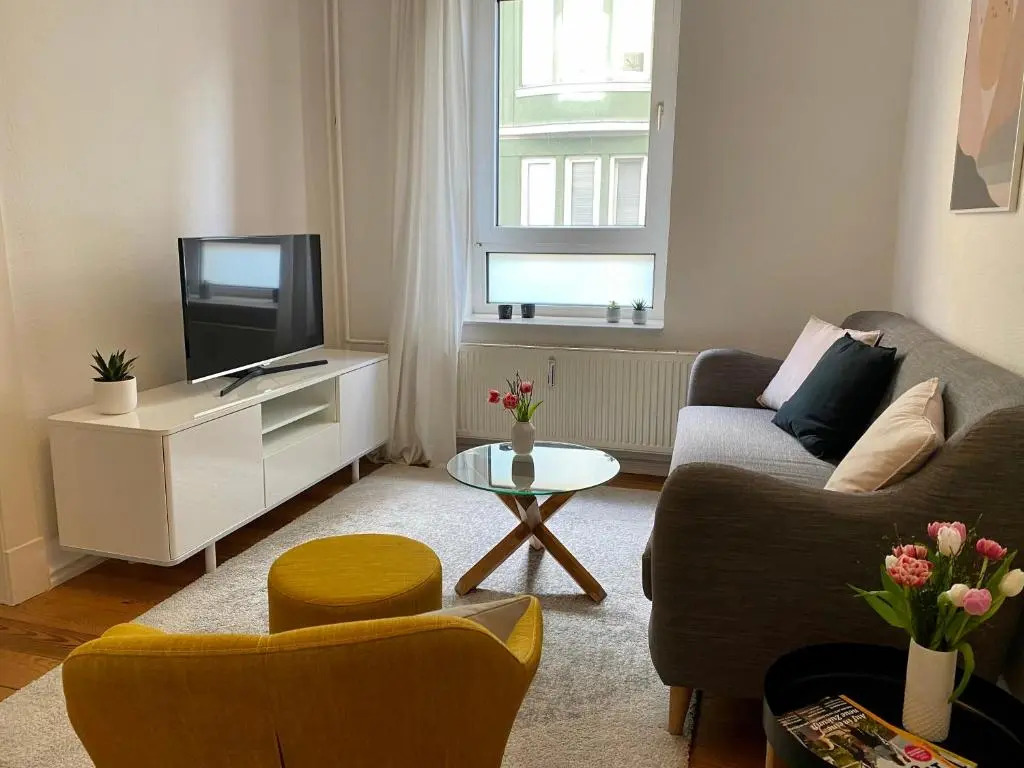 Zentrumsnahe Schone Altbauwohnung Bis 4 Personen