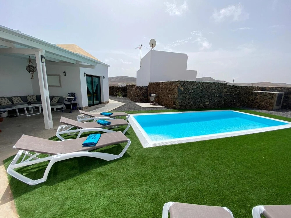 Villa With 3 Bedrooms in El Roque , With Private Pool, Terrace and Wifi