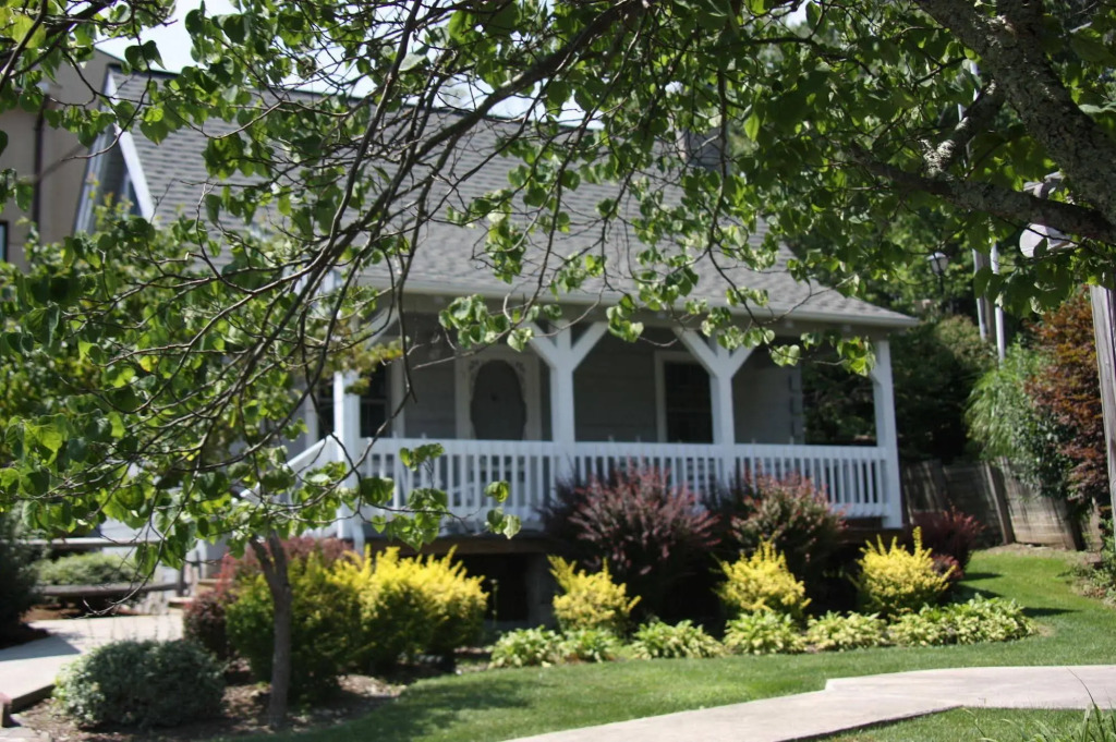 Boxwood Lodge Blowing Rock near Boone-University