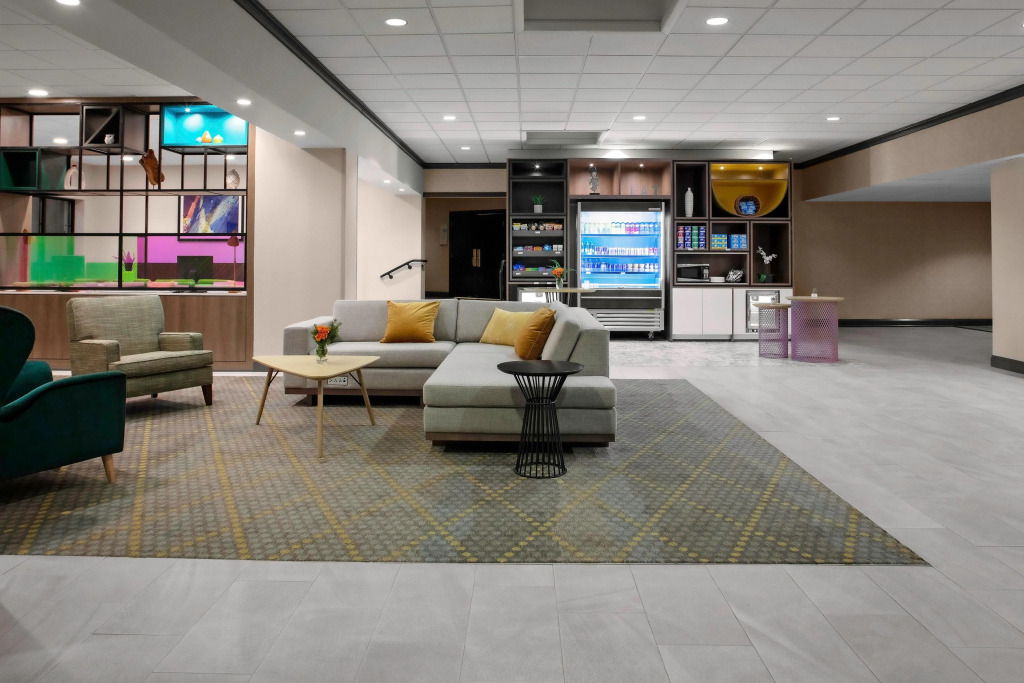 Holiday Inn & Suites Boston Peabody by IHG