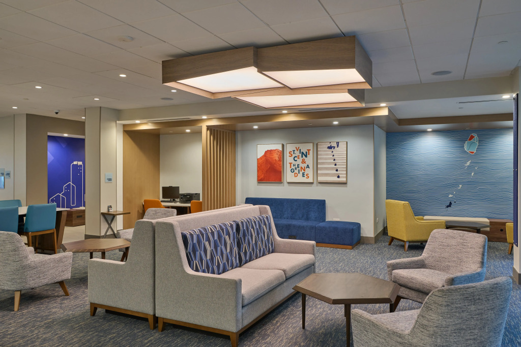 Holiday Inn Express & Suites Diamond