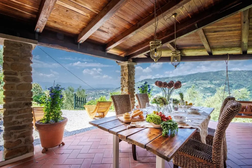 Sospirata Farmhouse in Pescia