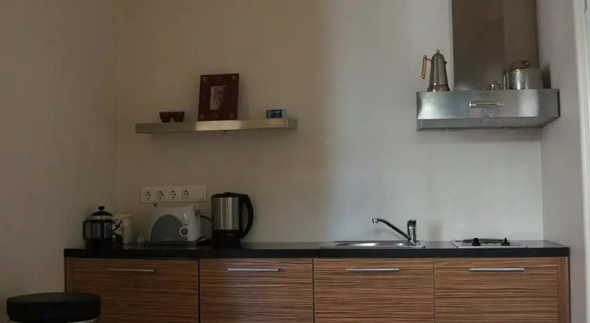 Apartment Sundaymorning