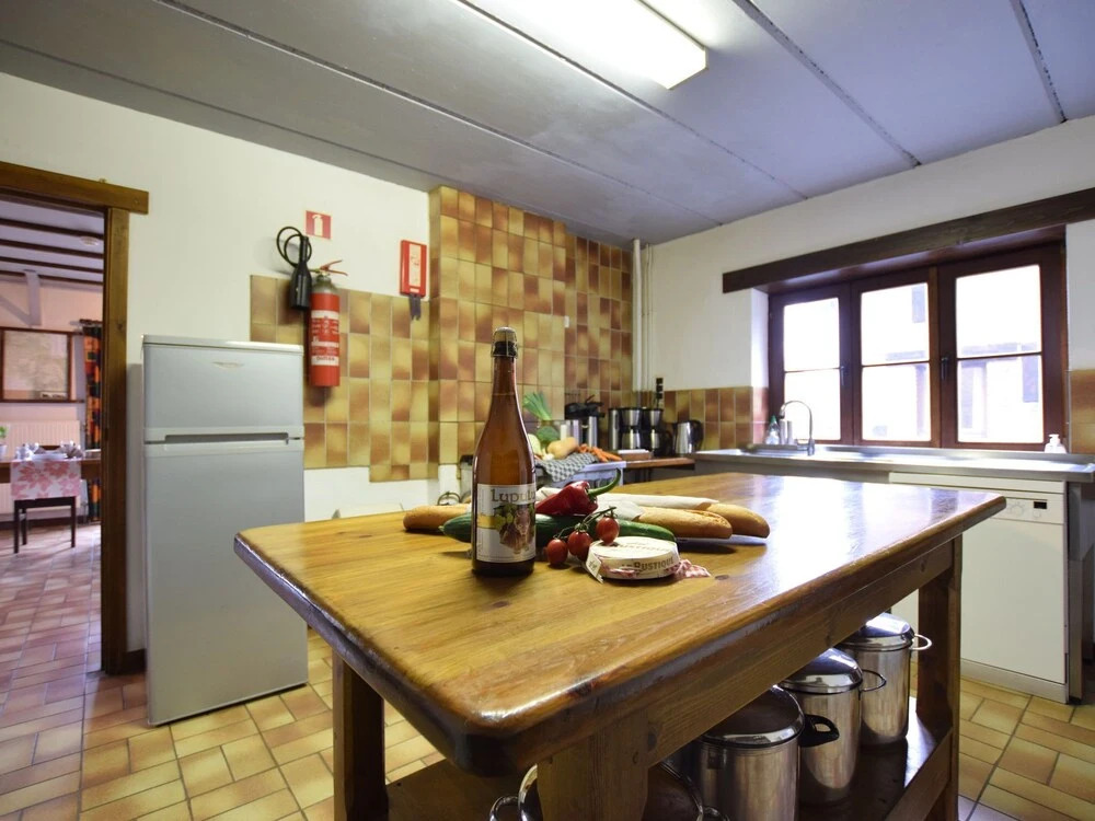 Holiday home in Nadrin, Filly with garden and spa