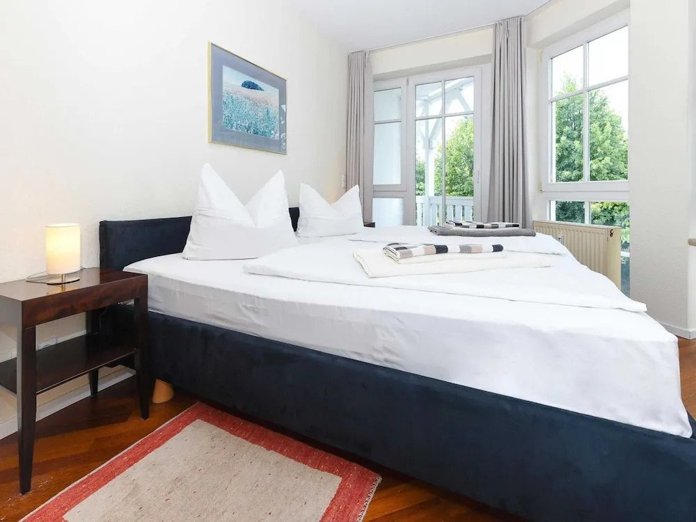Comforts Near Seaside Charm