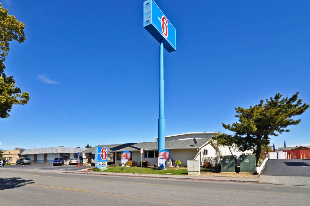 Motel 6-Willows, CA