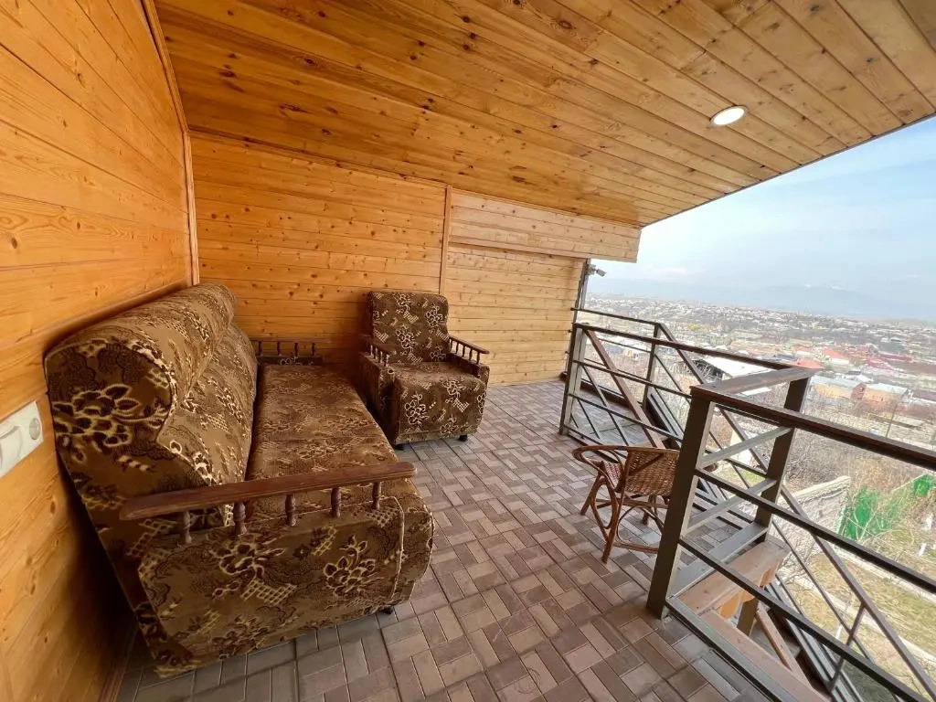 Garden House Yerevan Guest House