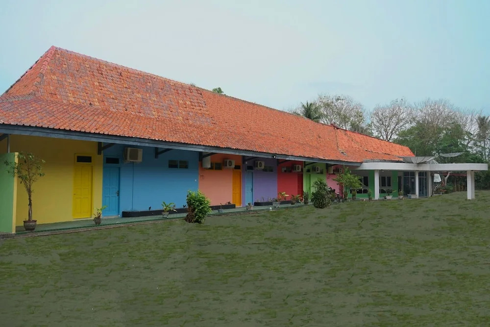 OYO 1148 Pelangi Hotel New Teluk Uber