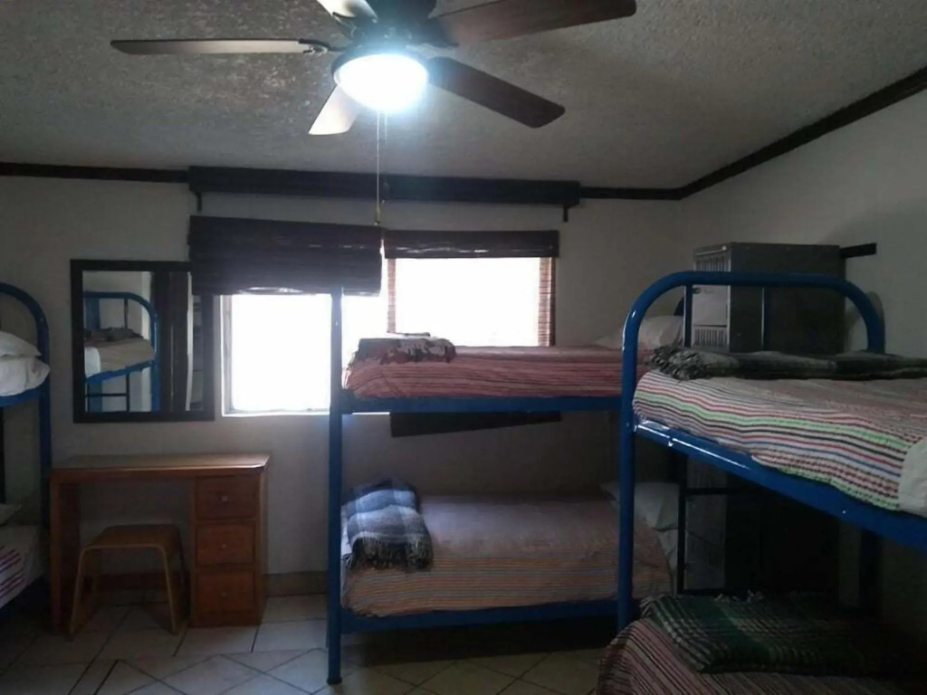 Ensenada Backpackers