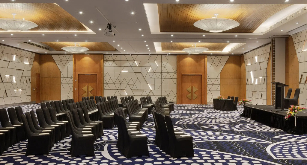 Crowne Plaza Fiji Nadi Bay Resort & Spa by IHG