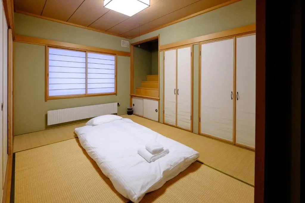 Kiroro House