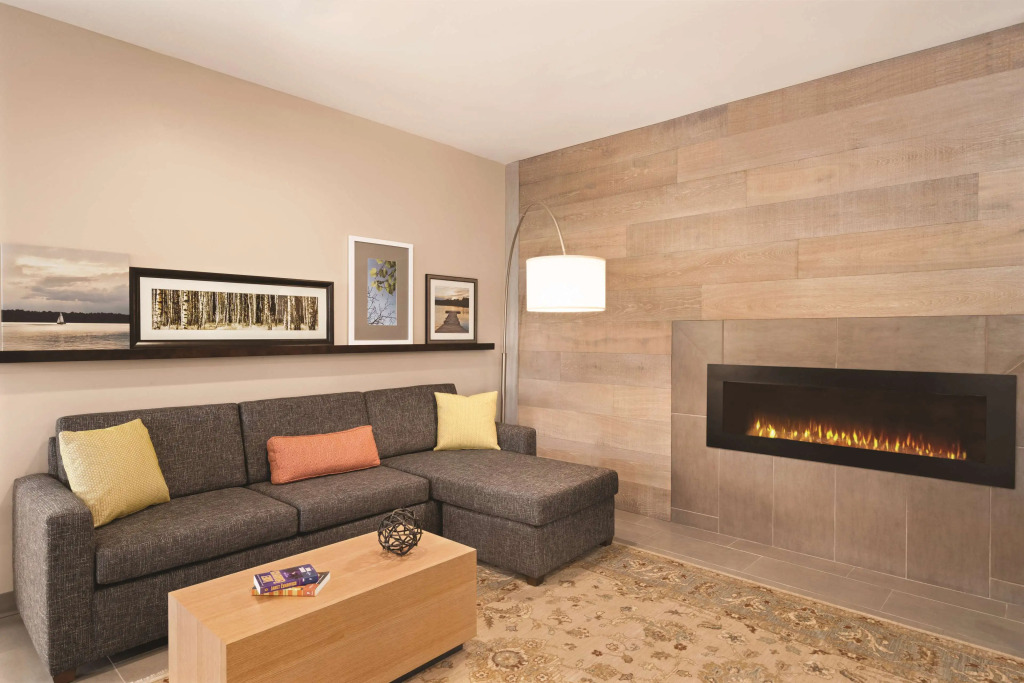 Country Inn & Suites by Radisson, Savannah Midtown, GA