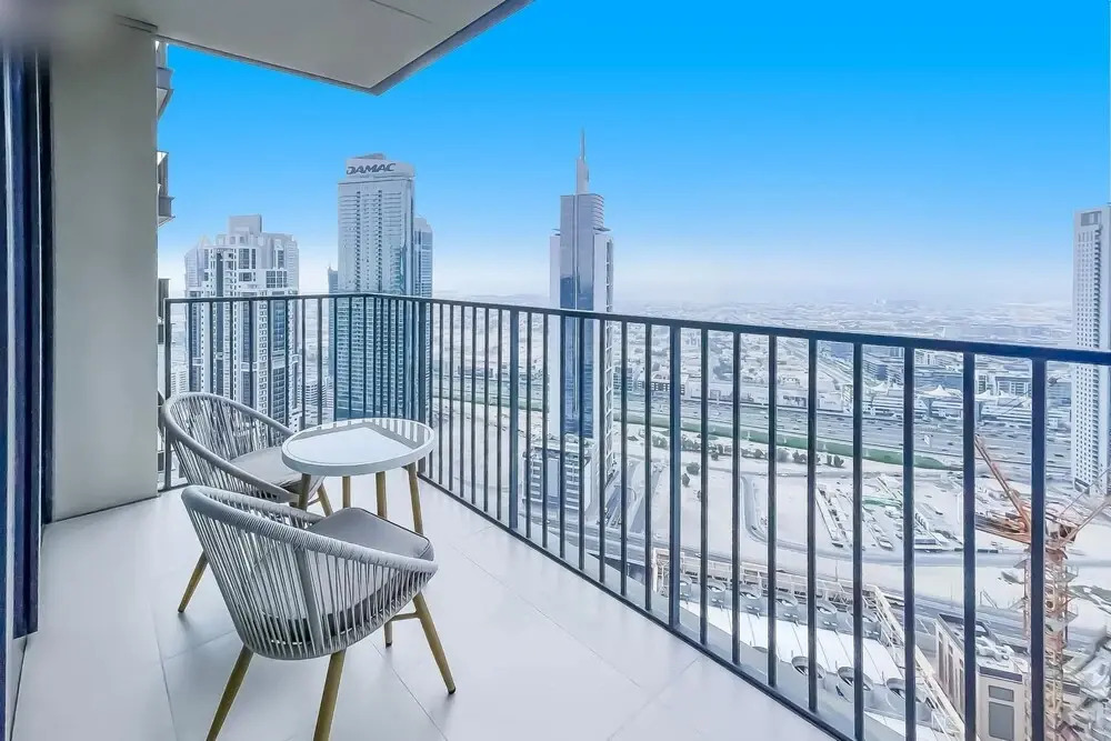 Hyp-lux 4BR Apt With Burj Khalifa View