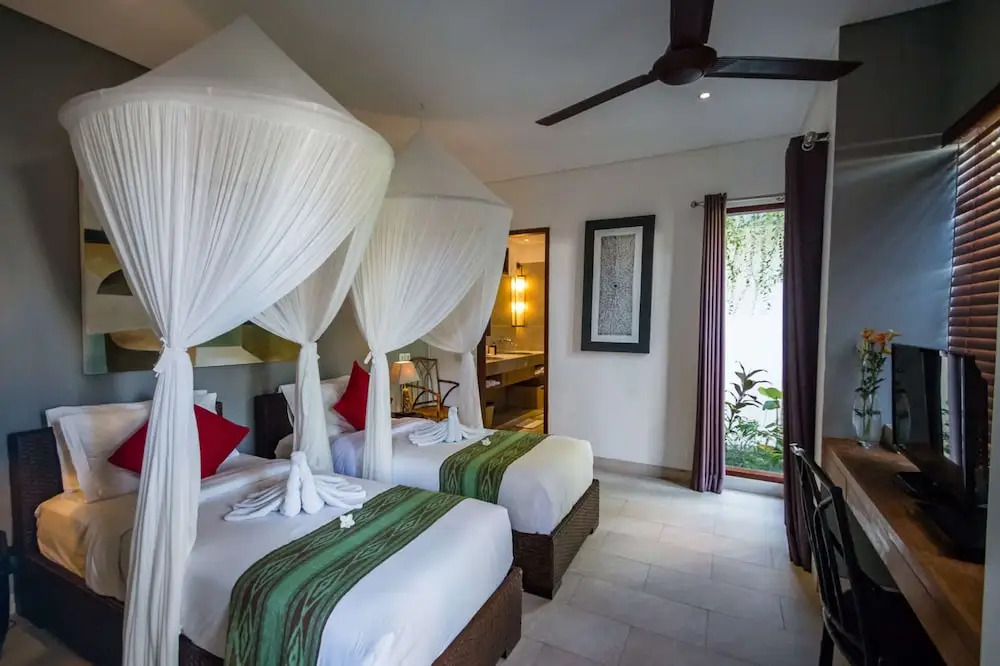 Luxury 12 Bedroom Villa With Private Pool, Bali Villa 2081