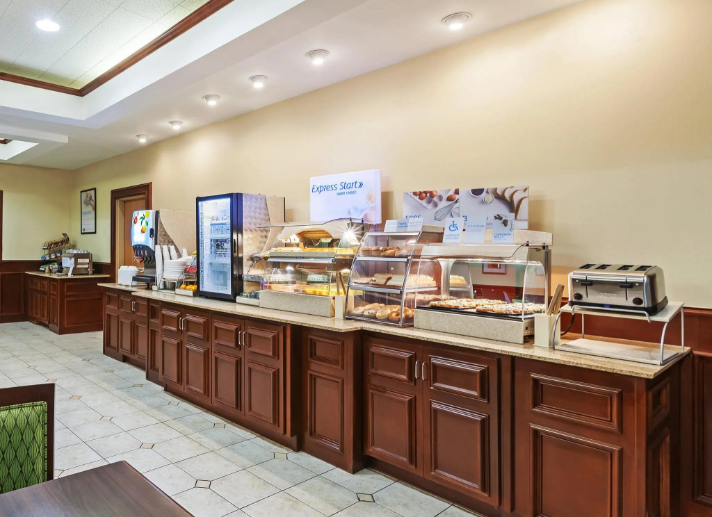 Holiday Inn Express & Suites - Pharr by IHG