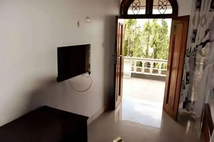 Cassa Palace 18 Grand Rooms with AC
