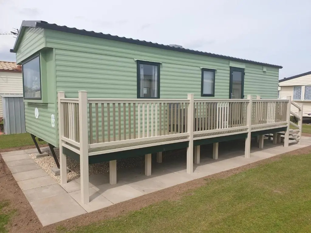 4 BERTH CARAVAN SILVER BEACH INGOLDMELLS number 90