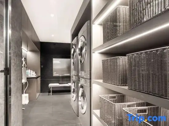 Beijing International Exhibition Center Guangximen Subway Station Light  Hotel