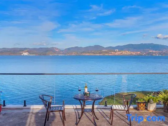 Blushe | 360°·Fulview | Ocean-View Garden-Style Holiday Homestay (Erhai Sansheng Island Branch)