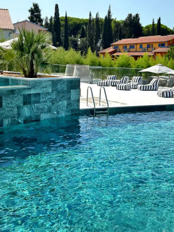 Molum Hotel & Residences