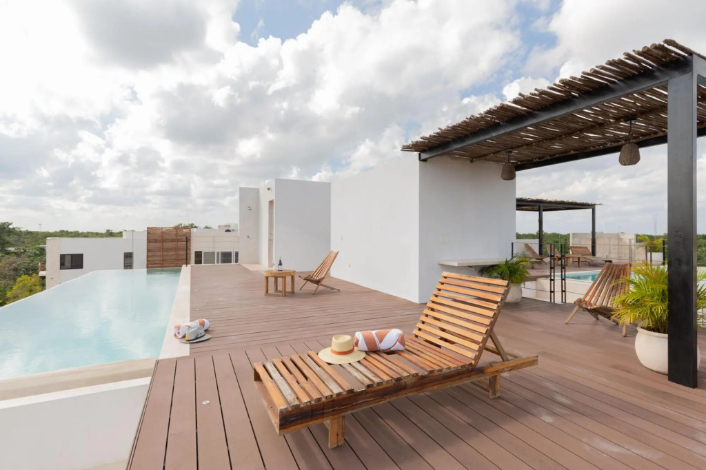 Stunning 2BR Apartment in La Veleta with Rooftop Pool, Amazing Amenities & Modern Architecture Design