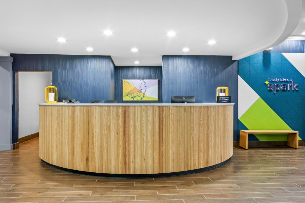 Spark by Hilton Cincinnati Fairfield