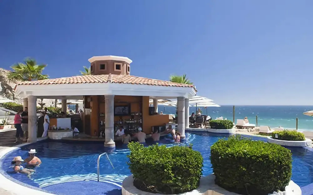 Enchanting Specious 2BR With Terrace - Cabo