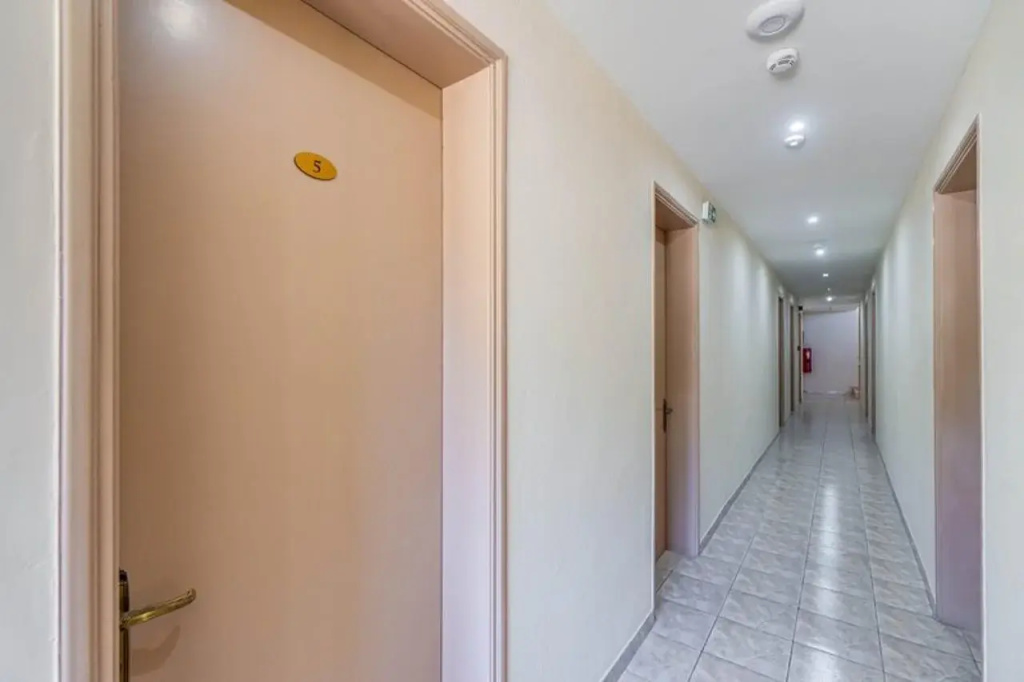 Angela Hotel & Apartments