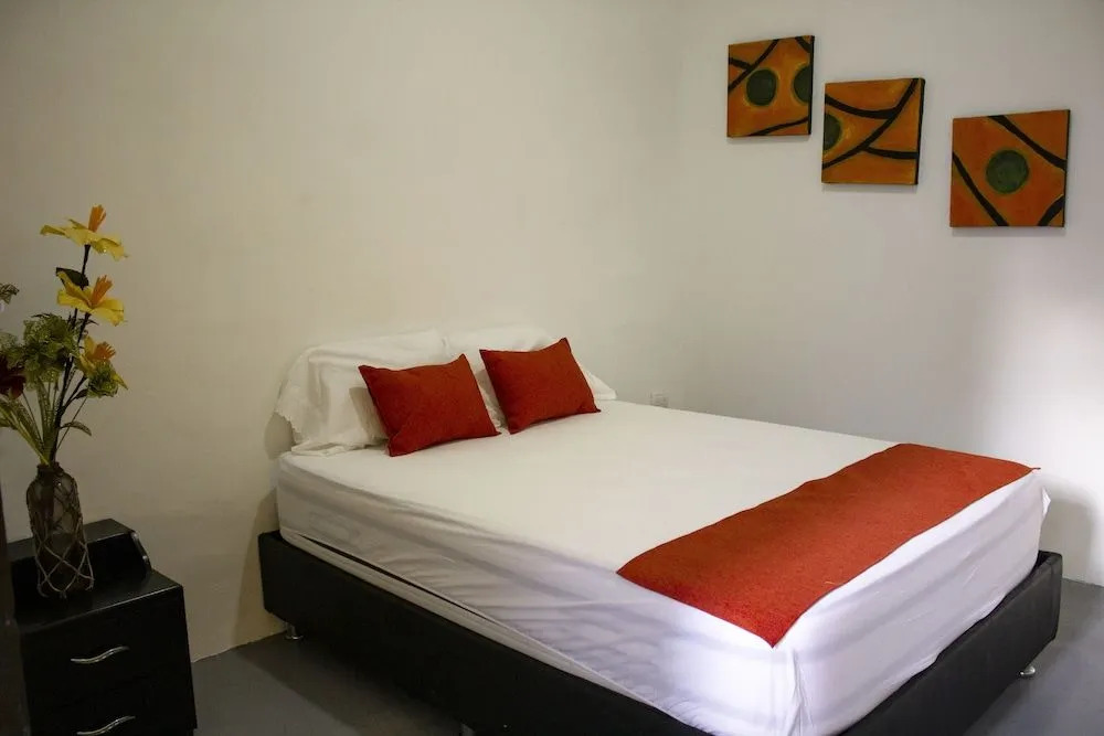 Birds Hostel