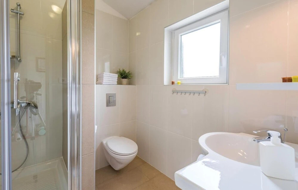 Stunning Home in Porec With Wifi and 3 Bedrooms