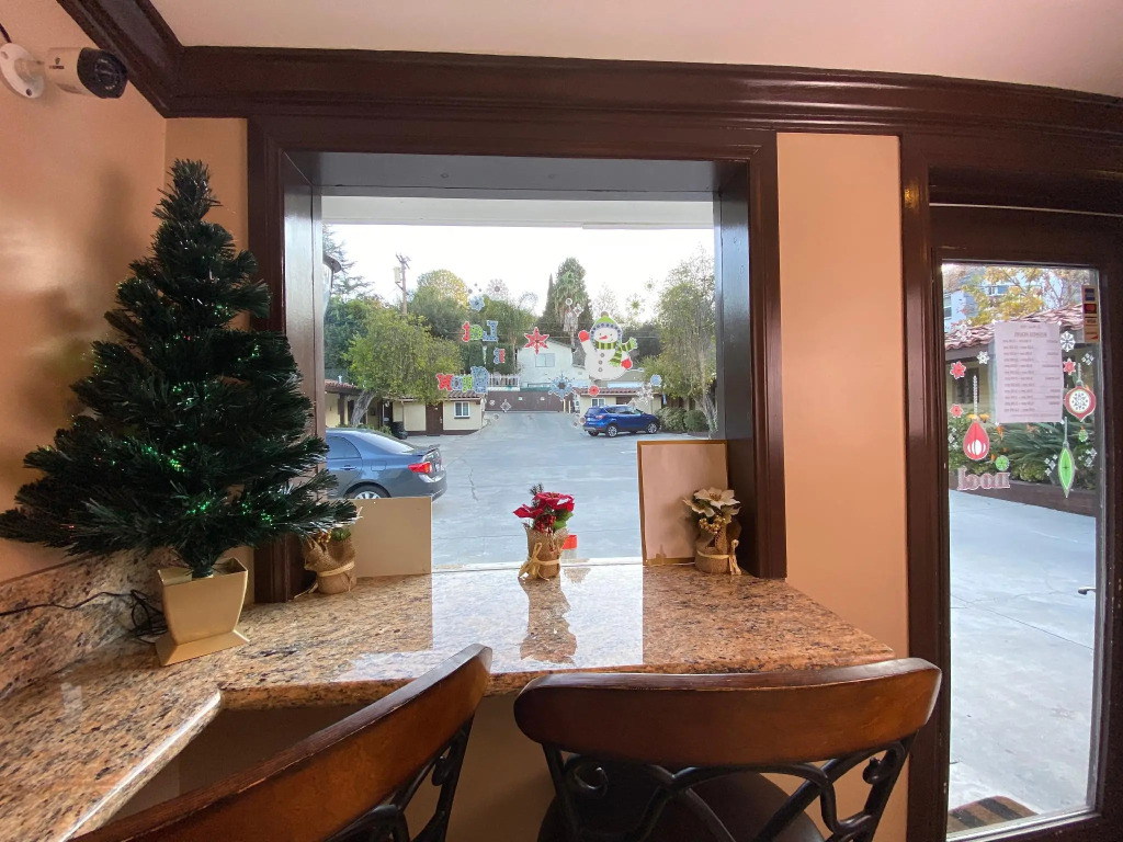 El Patio Inn - Near Universal Studios Hollywood