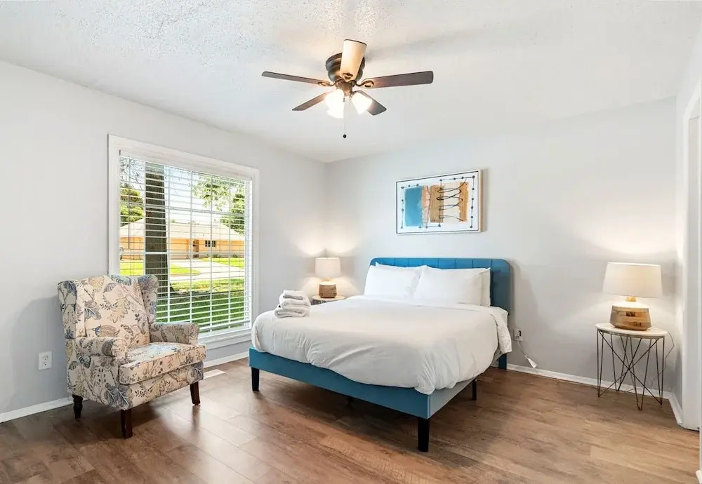 Spacious Retreat 8 Bedroom River