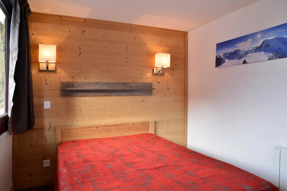 Residence Saintjacques Three-roomed Apartment for 8 People in the Resort Center S213