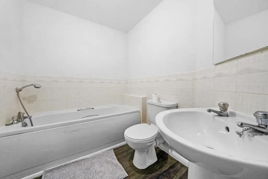 Tayberry Close Contractors & Leisure Apartment by Leecroft Stays