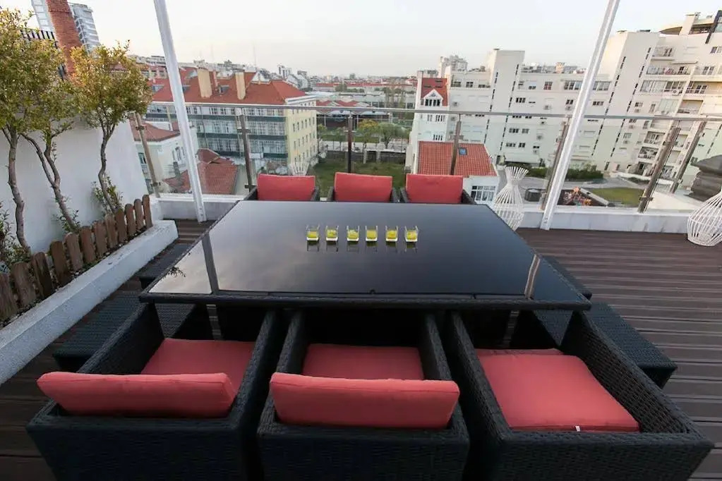 Charming Penthouse with Private Terrace