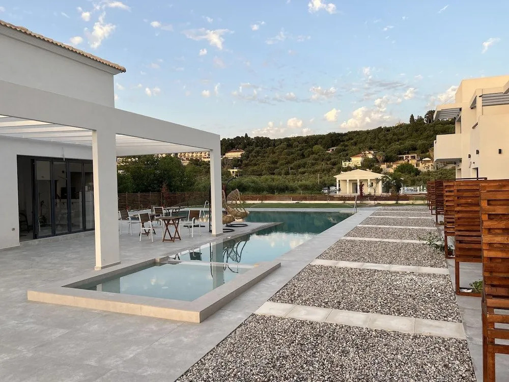 Κimiro Hotel Tsilivi