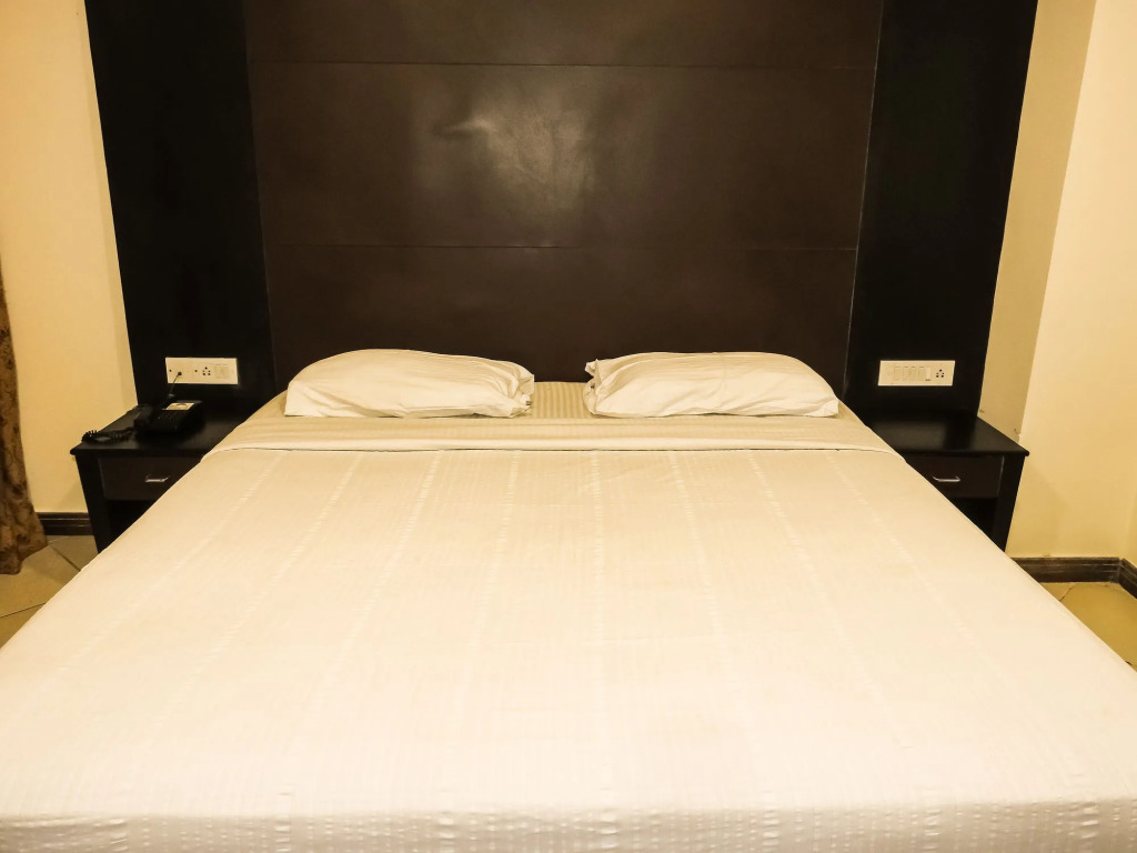 Emarald Hotels