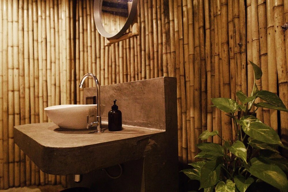 Roost Glamping - SHA Certified