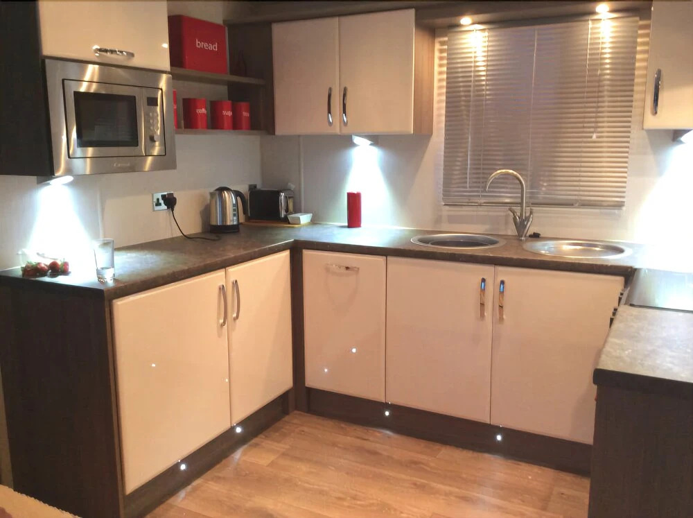 Jasmine Lodge, 2 bedroom with hot tub - Felmoor Park
