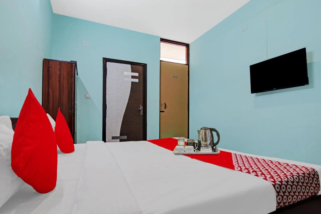 OYO Flagship 70330 Mohan Villa