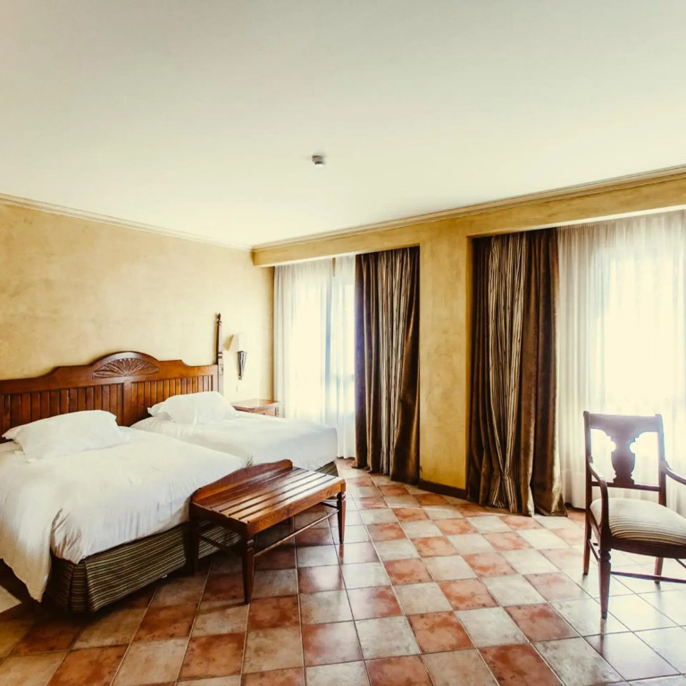 Hotel Maher