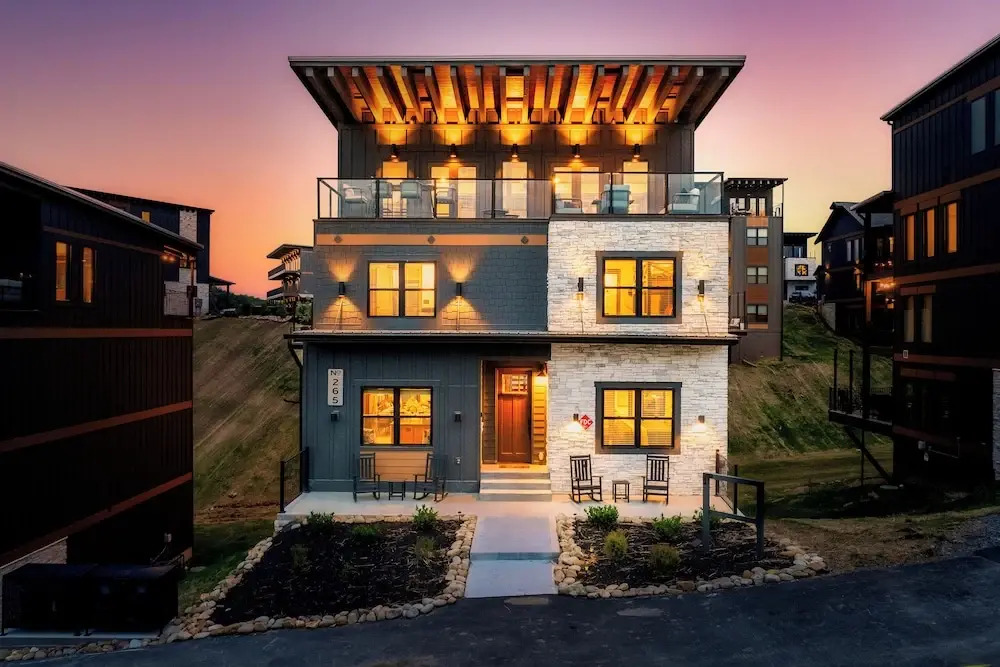 Star Gazer Luxury Rooftop Cabin