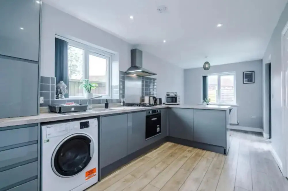 House 3 Bed Sleeps 6 -pets Ok -patio -free Parking