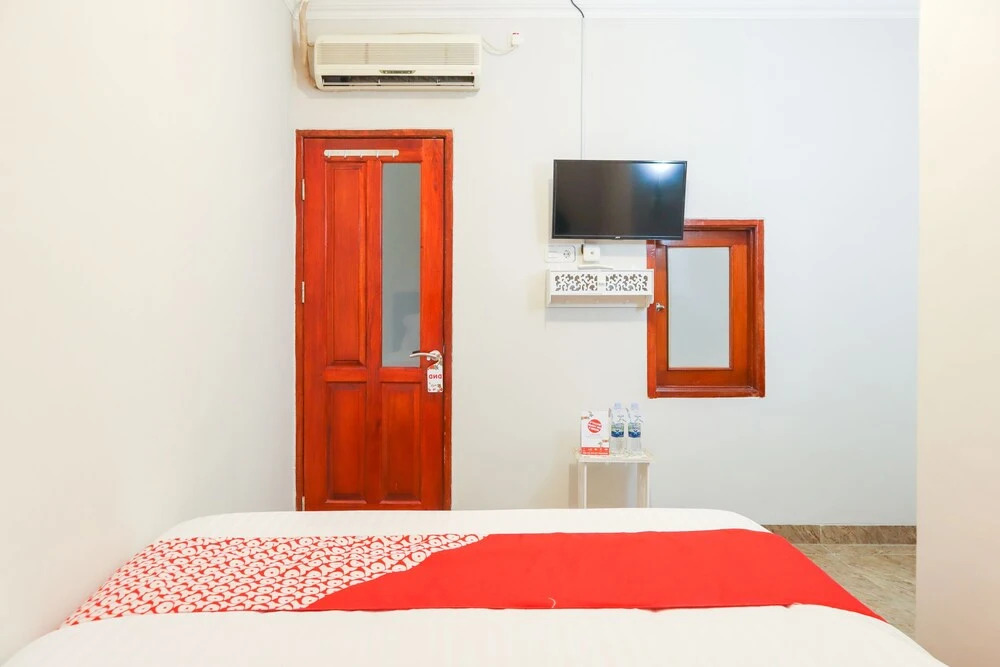 Axl Residence by OYO Rooms