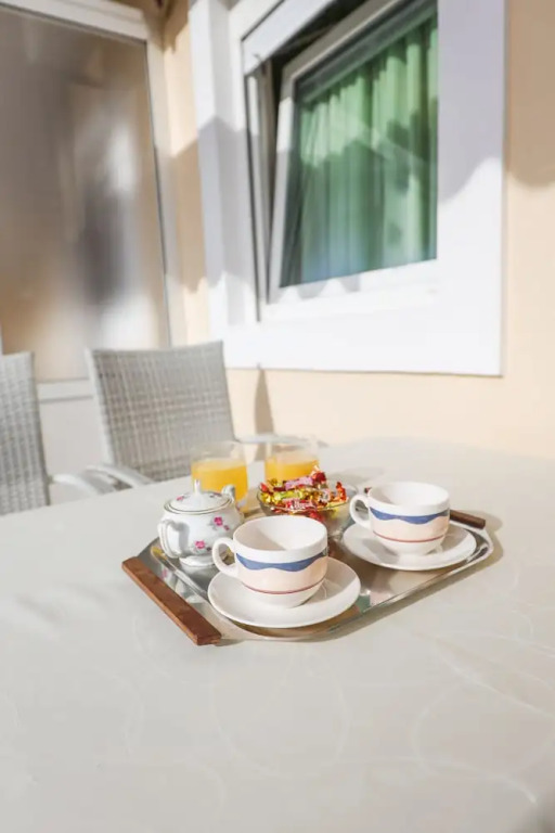 Apartments 150m from beach with parking